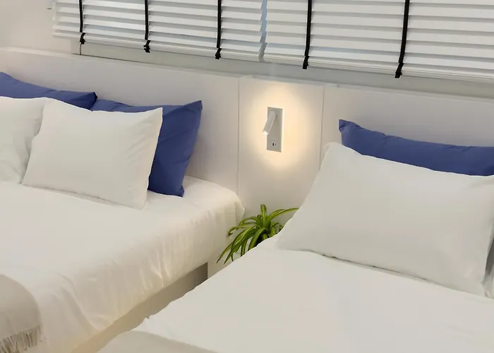 West Modern Stay-yeongdeungpo 2br, Airport Bus 3 Minutes, Sinpung Station 9 Minutes, White Modern Sensibility, Hongdae 26 Minutes, Cheongdam 29 Minutes 아파트