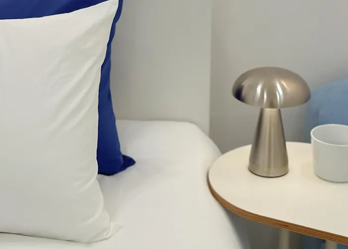 West Modern Stay-yeongdeungpo 2br, Airport Bus 3 Minutes, Sinpung Station 9 Minutes, White Modern Sensibility, Hongdae 26 Minutes, Cheongdam 29 Minutes 아파트
