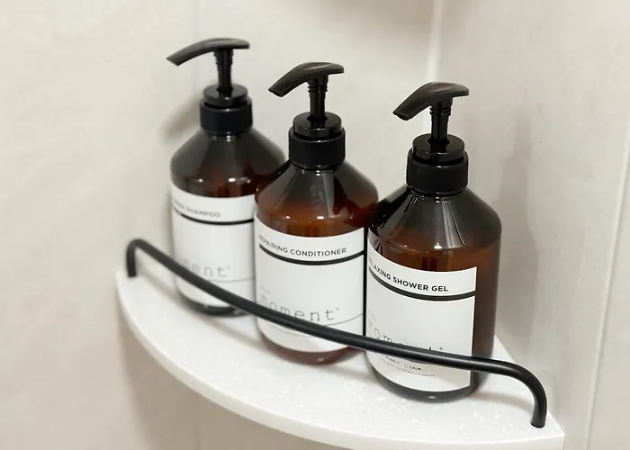 West Modern Stay-yeongdeungpo 2br, Airport Bus 3 Minutes, Sinpung Station 9 Minutes, White Modern Sensibility, Hongdae 26 Minutes, Cheongdam 29 Minutes 아파트